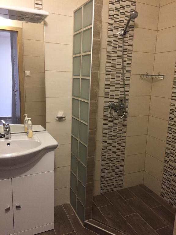 Weninger Studio Apartman Kiskunhalas Extérieur photo